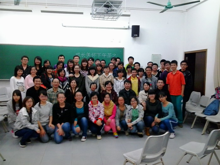 生化遗传生物党支部赴东校区开展“成长关怀计划”