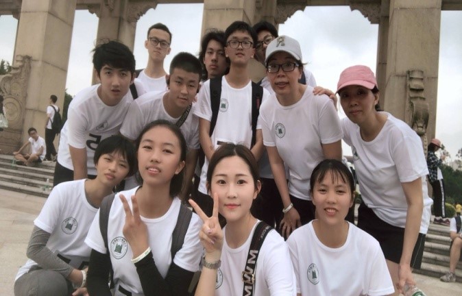 爱护地球•医路同行----中山医学院举行师生徒步赛活动